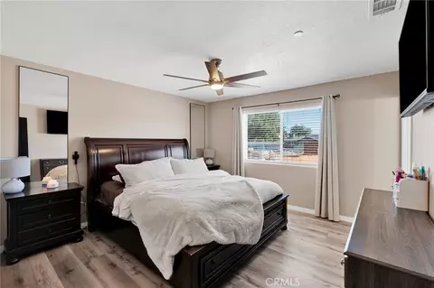Bedroom - 9357 Jacaranda Ave, Hesperia, CA 92345 photo 1 of 5