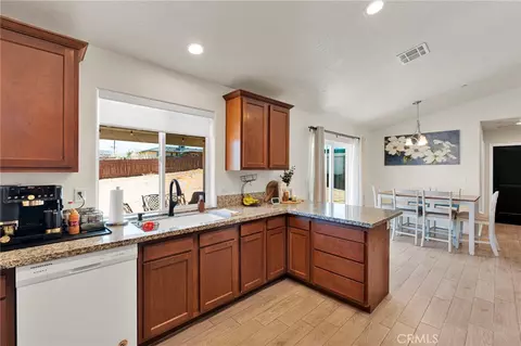 Kitchen - 9357 Jacaranda Ave, Hesperia, CA 92345 photo 2 of 3