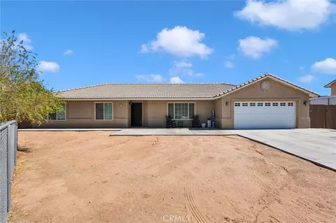 Exterior - 9357 Jacaranda Ave, Hesperia, CA 92345 photo 1 of 7