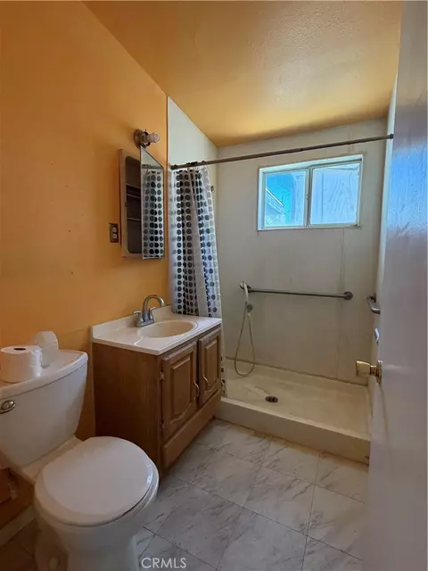 Bath - 25515 Cheryle, Barstow, CA 92311 photo 1 of 2