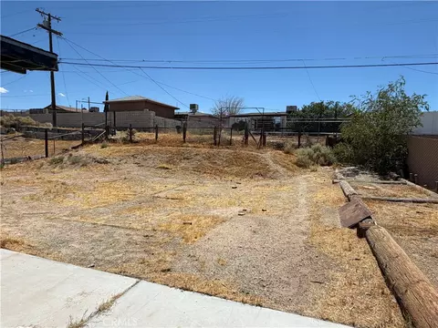 Exterior - 25515 Cheryle, Barstow, CA 92311 photo 5 of 6