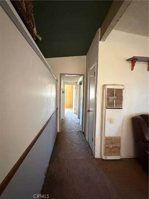 Entry Way - 25515 Cheryle, Barstow, CA 92311 photo 2 of 2