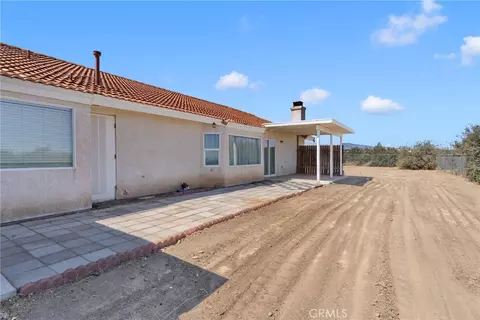 Exterior - 9352 Cedar St, Phelan, CA 92371 photo 7 of 7
