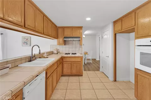 Kitchen - 9352 Cedar St, Phelan, CA 92371 photo 1 of 3