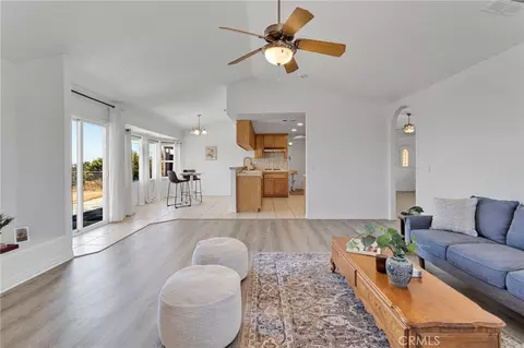 Living - 9352 Cedar St, Phelan, CA 92371 photo 5 of 5