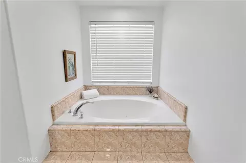 Bath - 9352 Cedar St, Phelan, CA 92371 photo 8 of 8