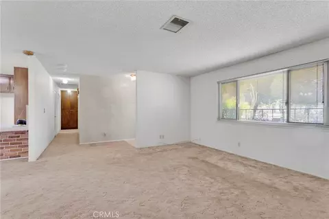 Living - 11919 11th, Hesperia, CA 92345 photo 6 of 9