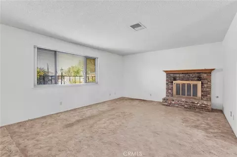 Living - 11919 11th, Hesperia, CA 92345 photo 2 of 9