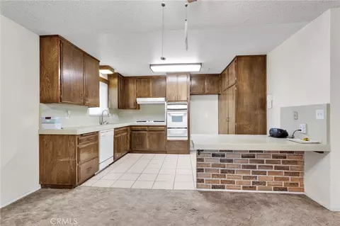 Kitchen - 11919 11th, Hesperia, CA 92345 photo 1 of 5