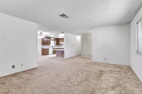 Living - 11919 11th, Hesperia, CA 92345 photo 5 of 9
