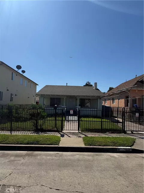 426 E 83rd, Los Angeles, CA 90003