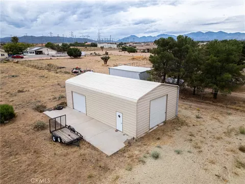 13853 Farmington, Oak Hills, CA 92344 photo 4