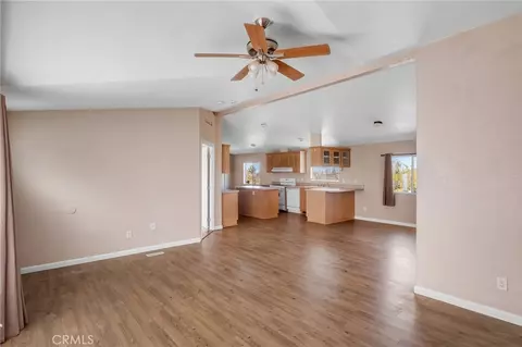 12945 Smith Rd, Phelan, CA 92371 photo 7