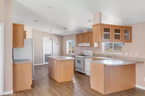 12945 Smith Rd, Phelan, CA 92371 photo 11