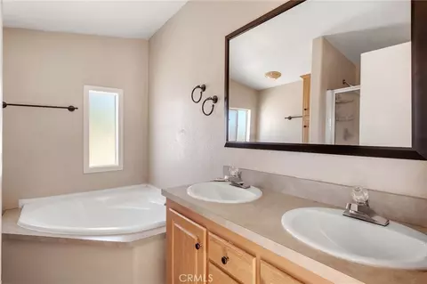 12945 Smith Rd, Phelan, CA 92371 photo 26