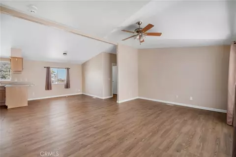 12945 Smith Rd, Phelan, CA 92371 photo 3