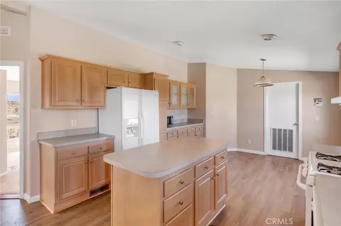 12945 Smith Rd, Phelan, CA 92371 photo 13
