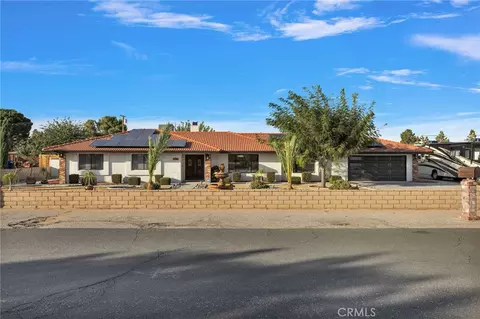 Exterior - 20360 Ituma, Apple Valley, CA 92308 photo 16 of 17
