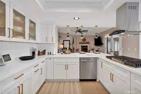 Kitchen - 20360 Ituma, Apple Valley, CA 92308 photo 2 of 3
