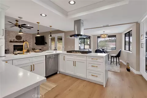 Kitchen - 20360 Ituma, Apple Valley, CA 92308 photo 3 of 3