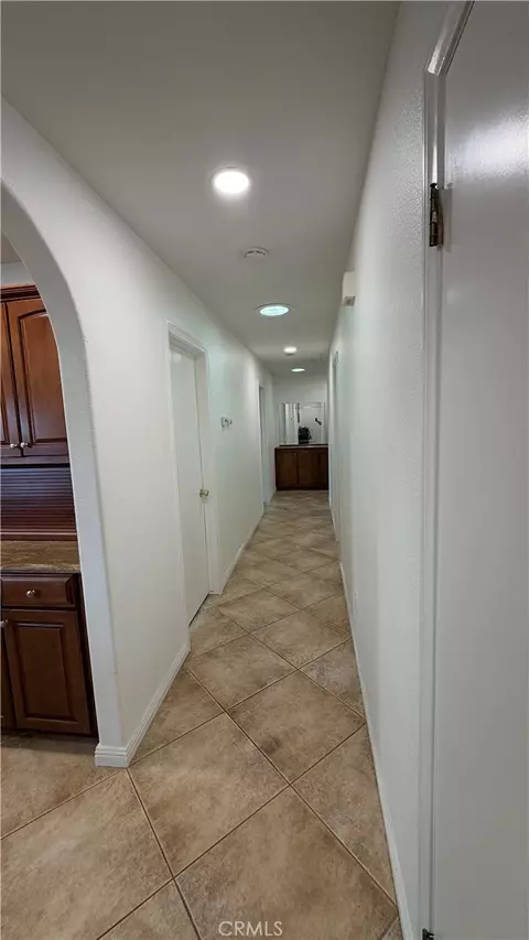 Entry Way - 9275 Rattlesnake, Phelan, CA 92371 photo 6 of 7