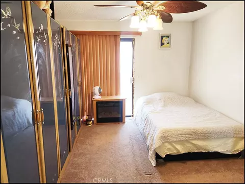 Bedroom - 27400 Cloverleaf Ln, Helendale, CA 92342 photo 1 of 3