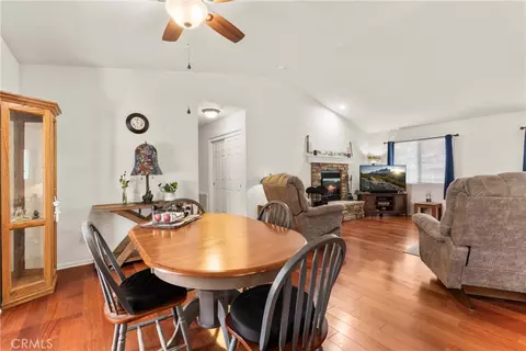 Dining - 5399 Lone Pine Cyn, Wrightwood, CA 92397 photo 2 of 3