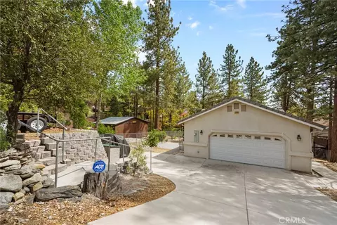 Exterior - 5399 Lone Pine Cyn, Wrightwood, CA 92397 photo 11 of 12