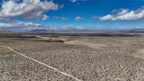 763 Bauer Rd, Lucerne Valley, CA 92356 photo 6