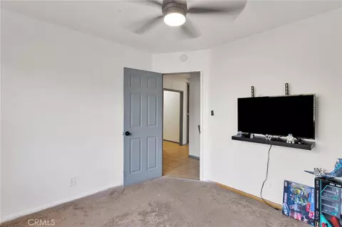 Bedroom - 18146 Orange, Hesperia, CA 92345 photo 4 of 10