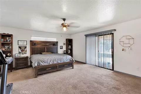 Bedroom - 18146 Orange, Hesperia, CA 92345 photo 7 of 10