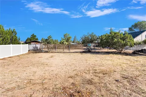 Exterior - 18146 Orange, Hesperia, CA 92345 photo 9 of 9