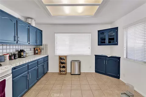 Kitchen - 18146 Orange, Hesperia, CA 92345 photo 1 of 4