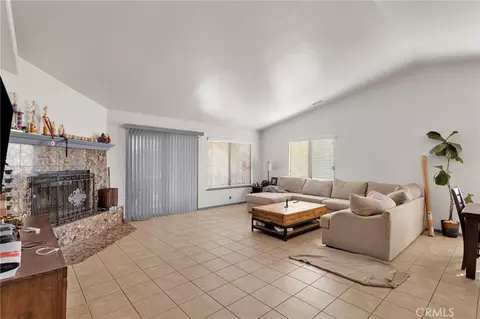 Living - 18146 Orange, Hesperia, CA 92345 photo 1 of 1