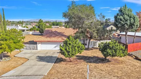 View/Area - 18146 Orange, Hesperia, CA 92345 photo 1 of 11