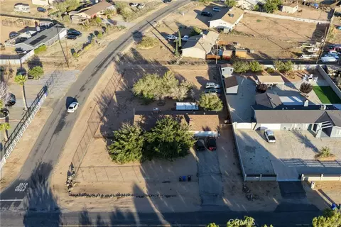10627 Mohawk Rd, Apple Valley, CA 92308