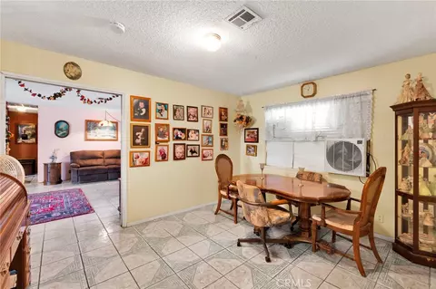 Dining - 16167 Chestnut, Hesperia, CA 92345 photo 3 of 3