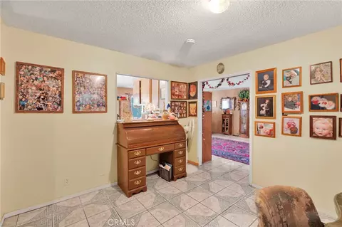 Entry Way - 16167 Chestnut, Hesperia, CA 92345 photo 1 of 1