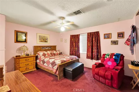 Bedroom - 16167 Chestnut, Hesperia, CA 92345 photo 2 of 3