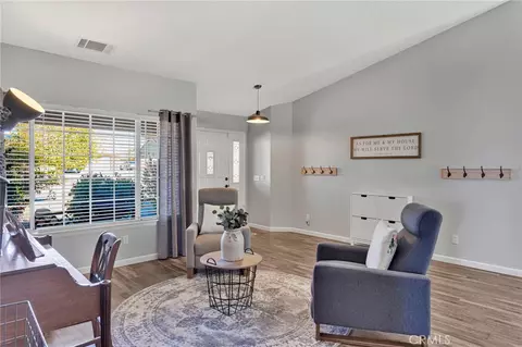Entry Way - 19649 Powhatan, Apple Valley, CA 92308 photo 3 of 4