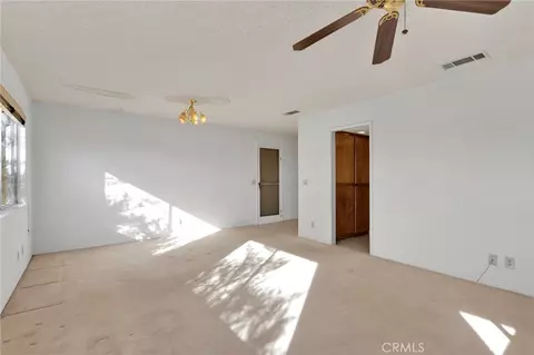 Living - 19203 Seneca Rd, Apple Valley, CA 92307 photo 3 of 9