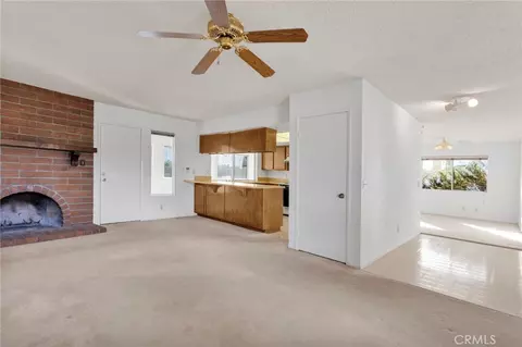 Living - 19203 Seneca Rd, Apple Valley, CA 92307 photo 8 of 9