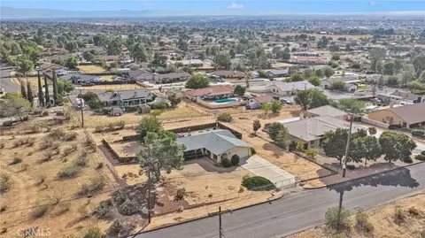 View/Area - 19203 Seneca Rd, Apple Valley, CA 92307 photo 4 of 10