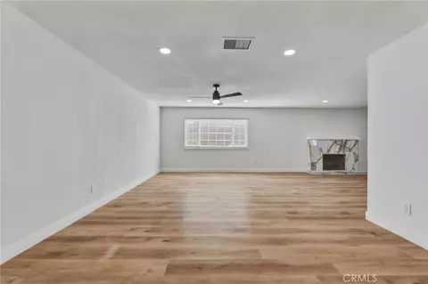 Living - 936 Windy, Barstow, CA 92311 photo 3 of 11