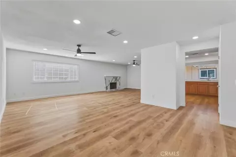 Living - 936 Windy, Barstow, CA 92311 photo 2 of 11