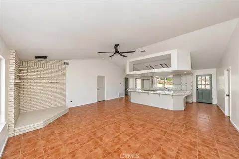 Living - 11765 Cottontail Ln, Apple Valley, CA 92308 photo 2 of 2