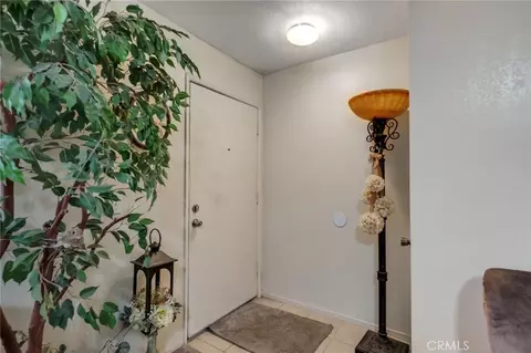 Entry Way - 751 Higgins, Barstow, CA 92311 photo 2 of 3