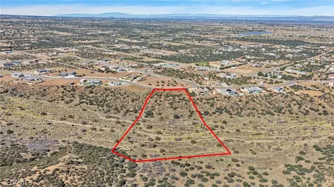 7977 Arrowhead, Phelan, CA 92371 photo 10
