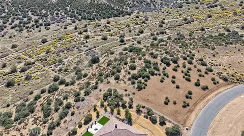 7977 Arrowhead, Phelan, CA 92371 photo 3
