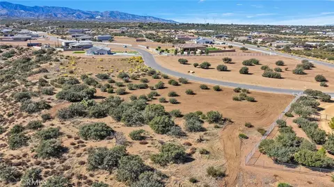 7977 Arrowhead, Phelan, CA 92371 photo 13